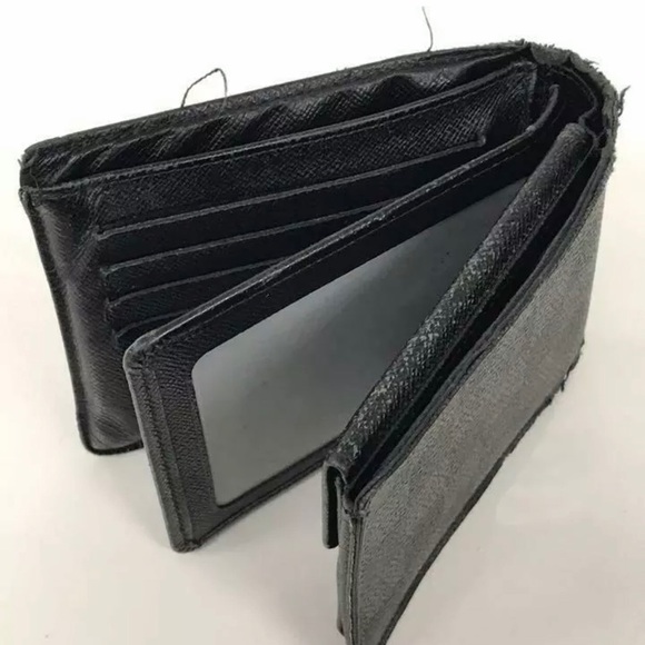 Authentic Louis Vuitton Damier Graphite Wallet - Picture 6 of 8